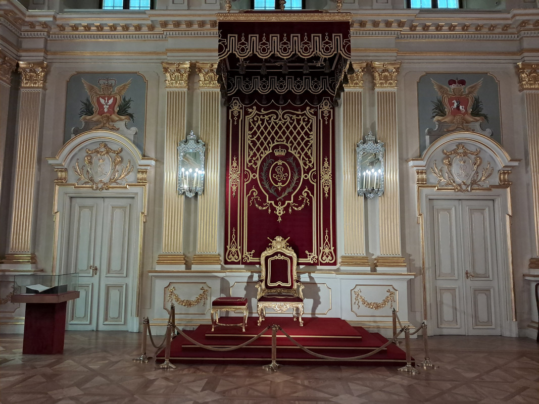 Varsovia 2024 la ciudad Fénix que resurgió de sus cenizas. - Blogs of Poland - Dia 1-Palacio Real, centro histórico y Free tour. (13)