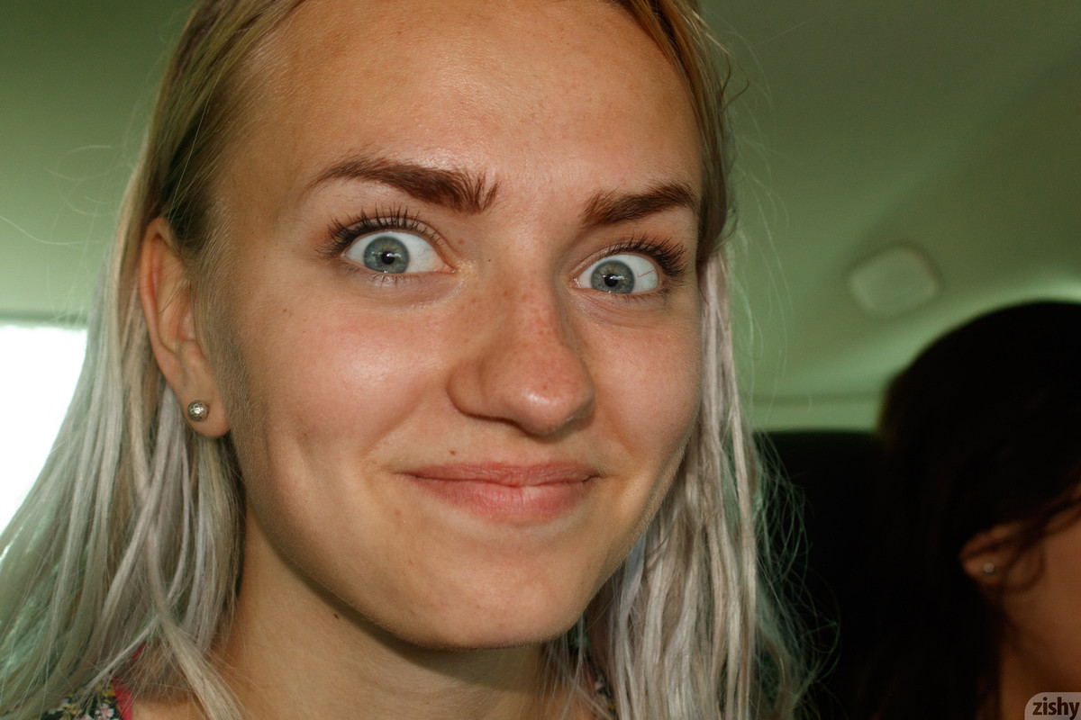 full_077_0386084406100126