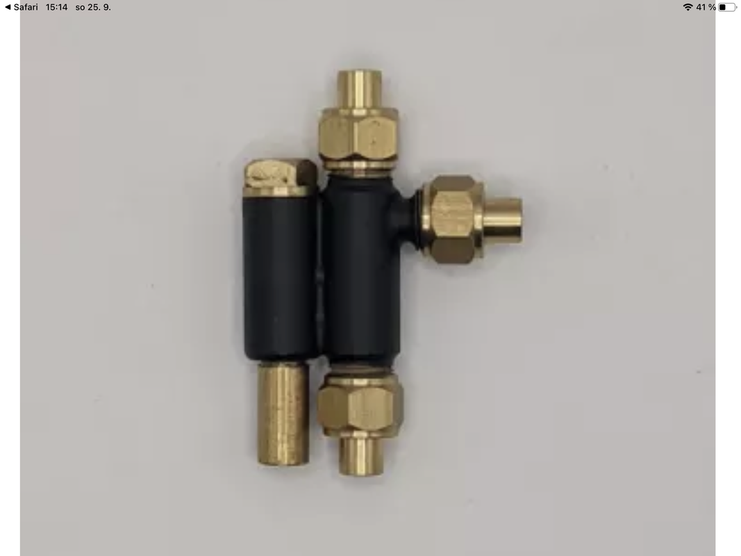 21F23775-2E25-4FFC-A3DD-A50AA9024352