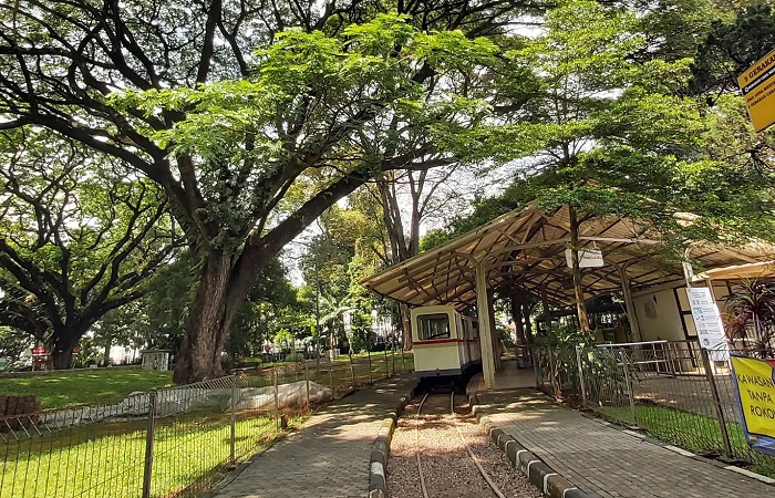 Taman Lalu Lintas, tempat wisata legendaris di Bandung.
