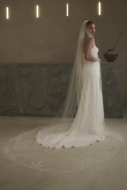 Ruthie Matching Bridal Veil Style 2632V Back