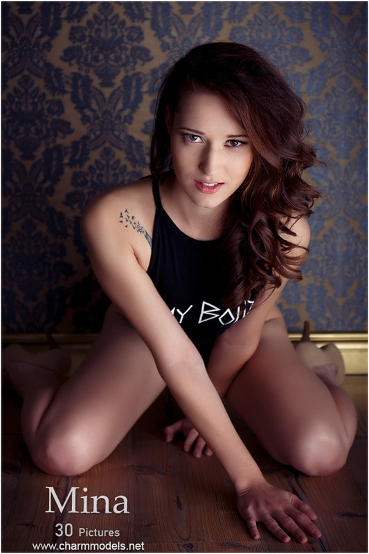 Mina Popular Teenager Model Poses In Glamour Photoset 000