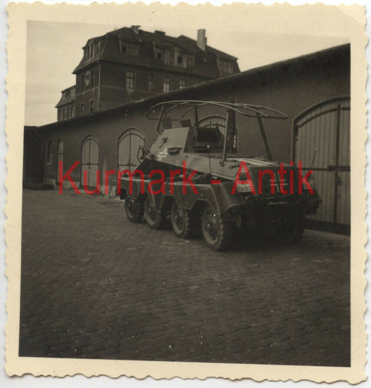 Foto Wehrmacht Panzer Spähwagen 232 Funker Paderborn Kaserne