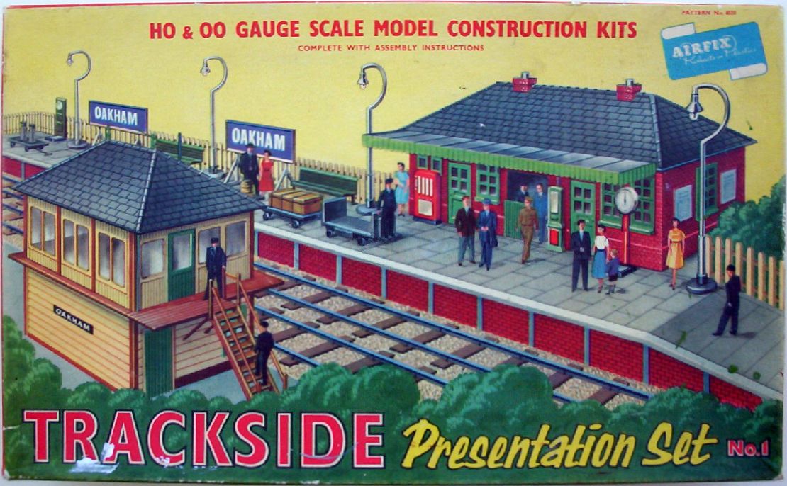 Airfix 76 Trackside Presentation Set