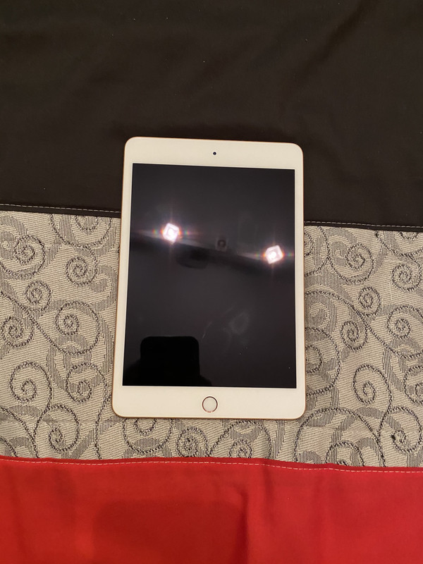 5F826949-4477-4215-918C-CDF1CDD74F58