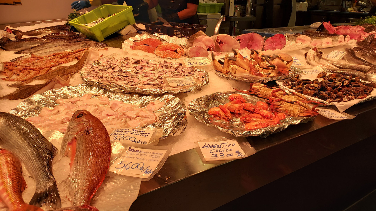 699F46A2-0272-415F-98BD-A46B29BD76E6