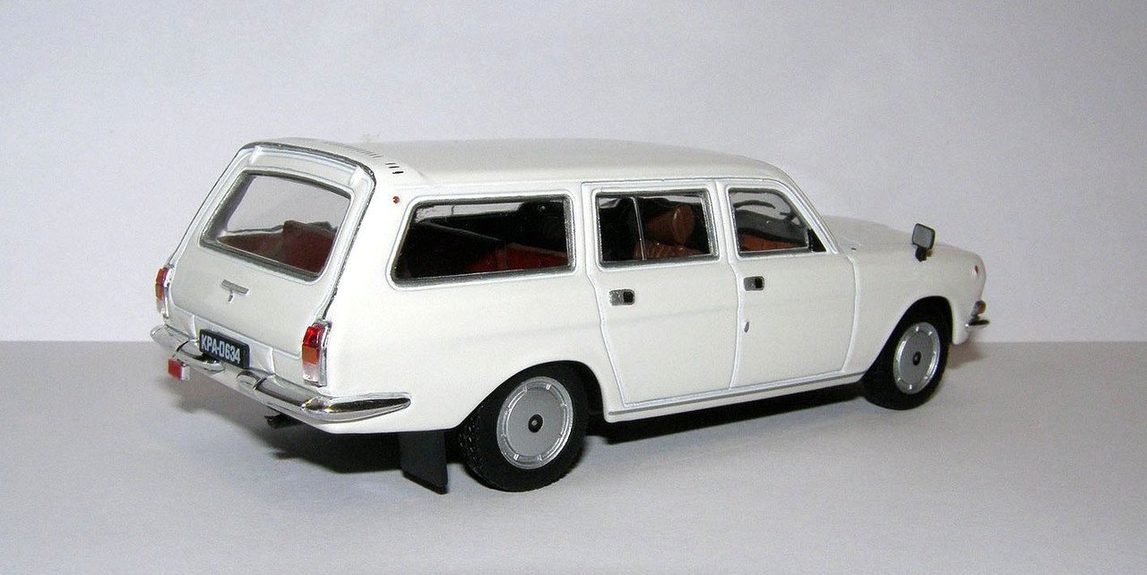 1988 GAZ-24-12 Volga (IST for DeAgostini AL#150) 2