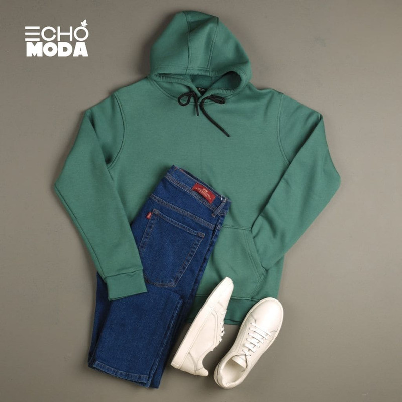 أطقم ملابس رجالي شتوية بألوان غامقة تجمع بين الكاجوال والكلاسيك