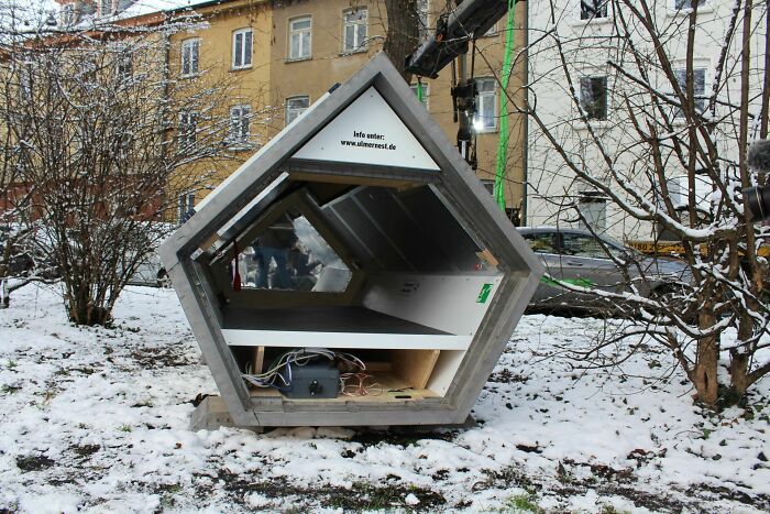 homeless-capsules-shelter-winter-ulmernest-1-3-600a8816bfbe8-700