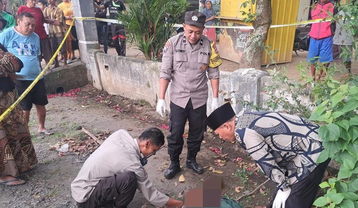 Kasus Pembunuhan di Blitar, Wanita Muda Tewas di Pinggir Jalan Raya