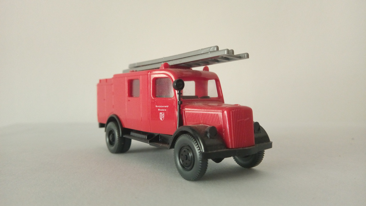 Macht (7977)