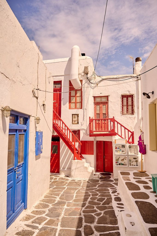red-mykonos.jpg