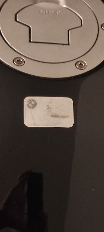 67249CDA-5D7B-41B8-AC93-E1B94E2F67F9