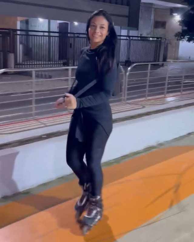 629239349 17894895294416432 1457375051377632330 This is paola teixeira