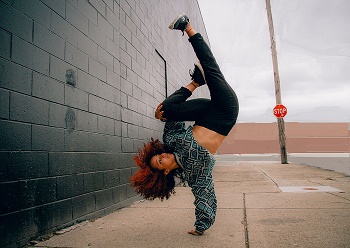 12 Дивні рухи