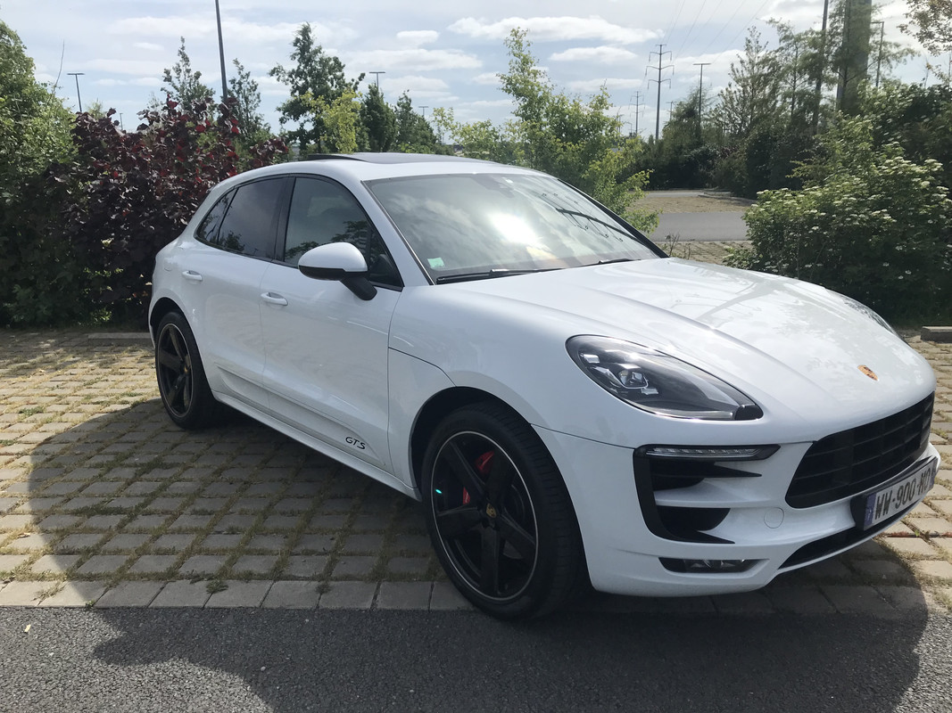 E0E4F118-918C-4438-868D-45E50A28C666