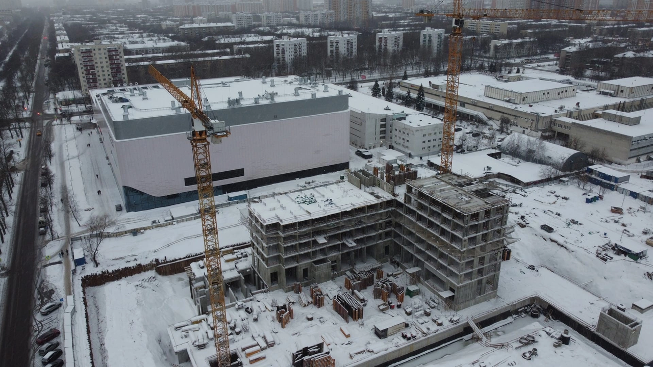 9FB90D89-84E9-476C-A091-E7876D1769F7