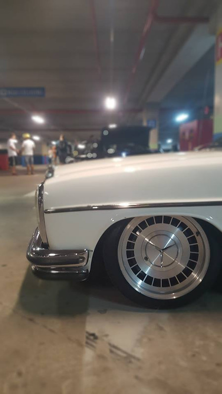 250 CE 1971 em processo de customização Mercedes250_CEI