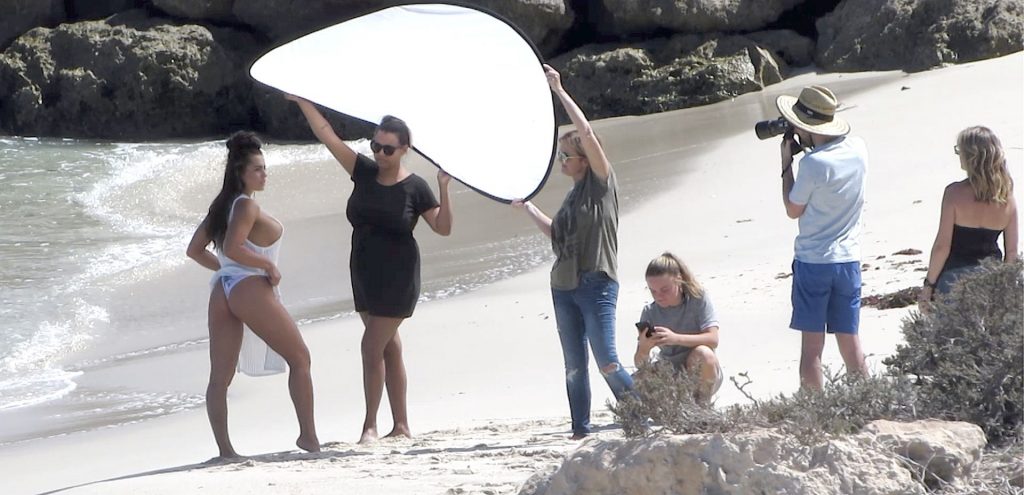 Holly-Young-Upskirt-STARS-com-69