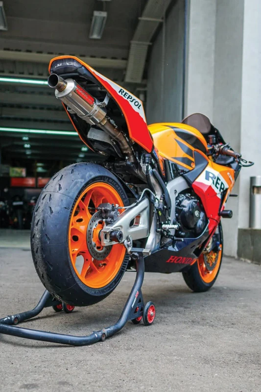 Michelin Power Cup 2 fitment