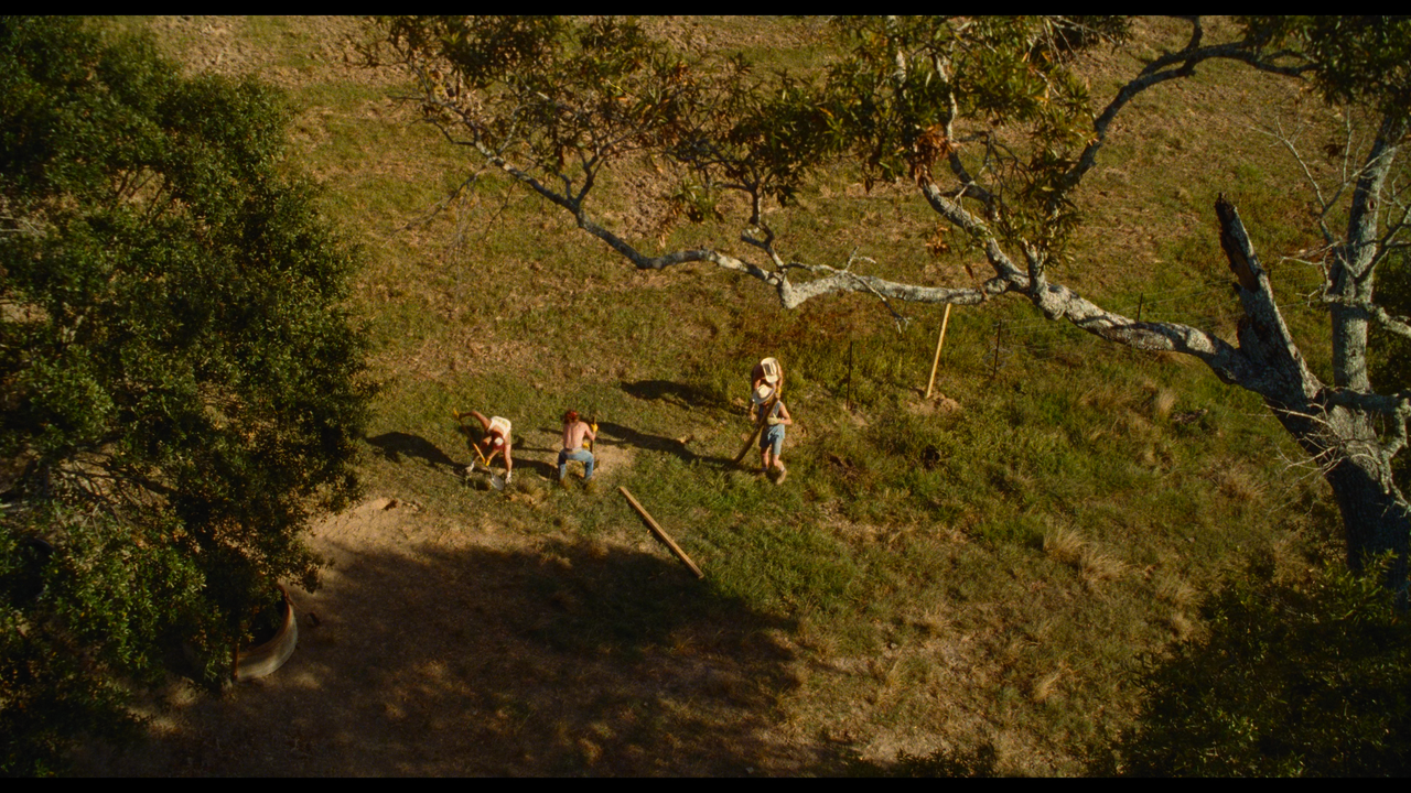 mpv-shot_The.Iron.Claw.2023.2160p.UHD.BDREMUX.HDR.DV.HEVC-Нечипорук_00_49_30_0008