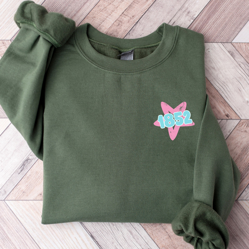 47192g F sweatshirt military green smrt obj left chest