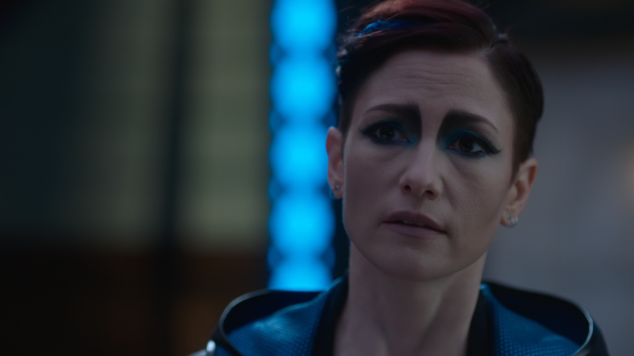 Supergirl.S06E04.Lost.Souls.1080p.10bit.BluRay.AAC5.1.HEVC-Vyndros.mkv_snapshot_23.37_[2022.03.18_08