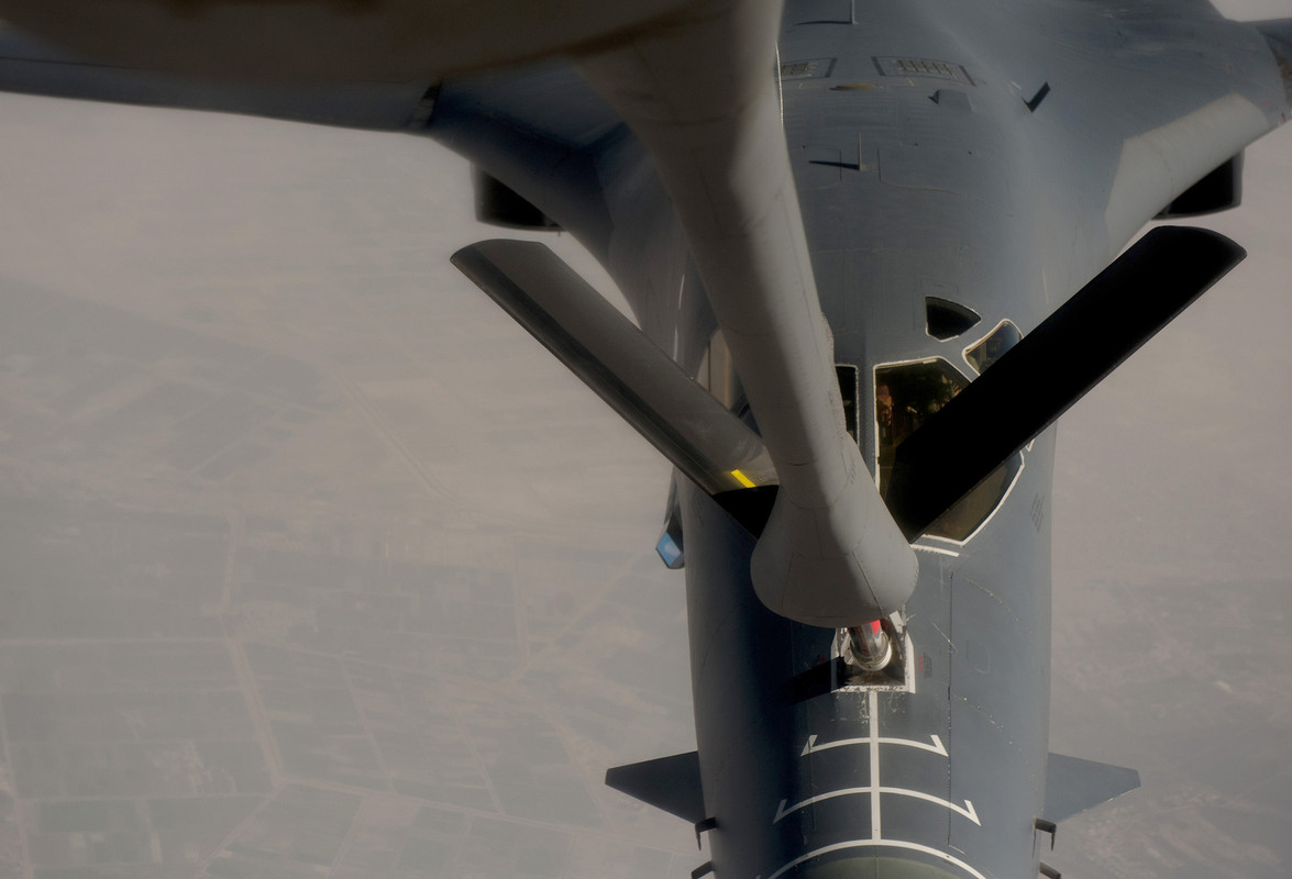 USAF B-1B Lancer Refueling