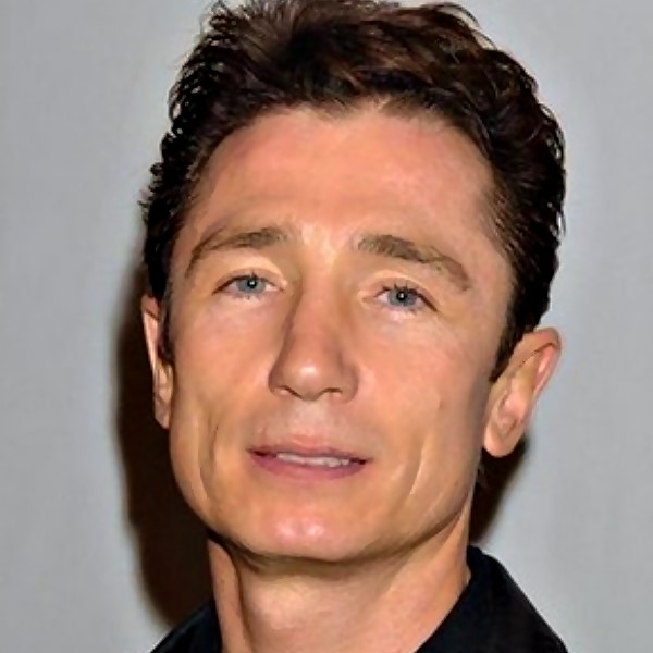 Dominic Keating