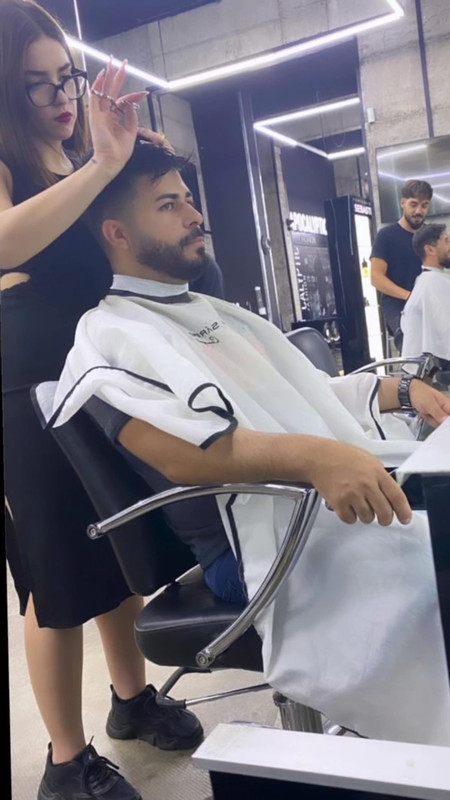 Detailreiches Styling im Barbershop Nido