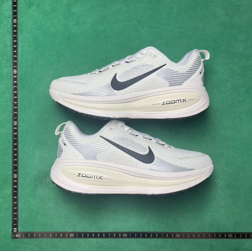 Nike Vomero 18