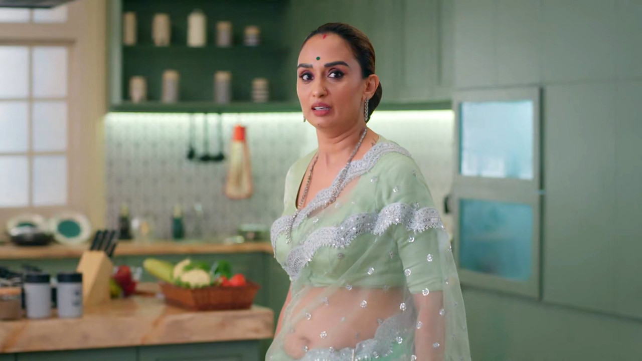 [Image: Gayathri-Soham-BIg-Deep-Navel-in-Transpa...17-936.jpg]