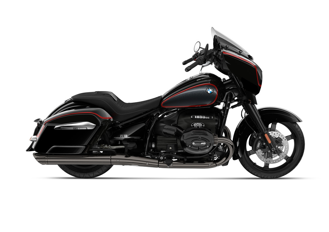 P90569059_highRes_bmw-r-18-roctane-r-1