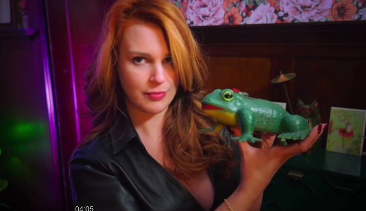 Olive Wood – Mommy Porn Saves The World