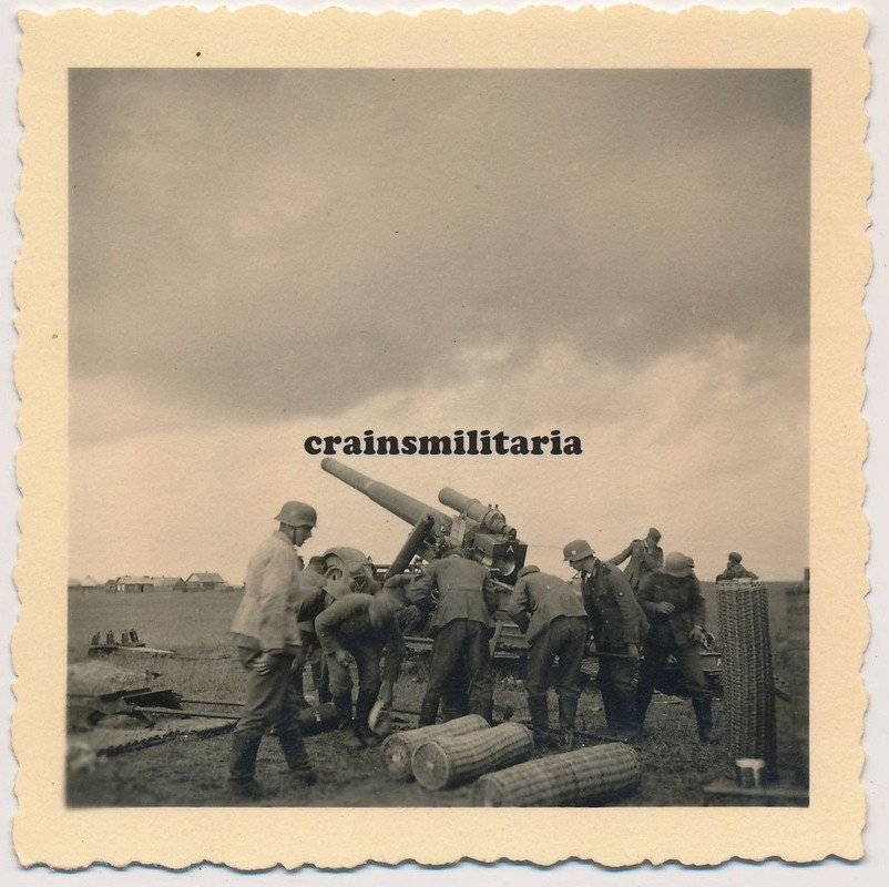Orig. Foto Artillerie Stellung m. Geschütz Granate Munition Kisten Mörser