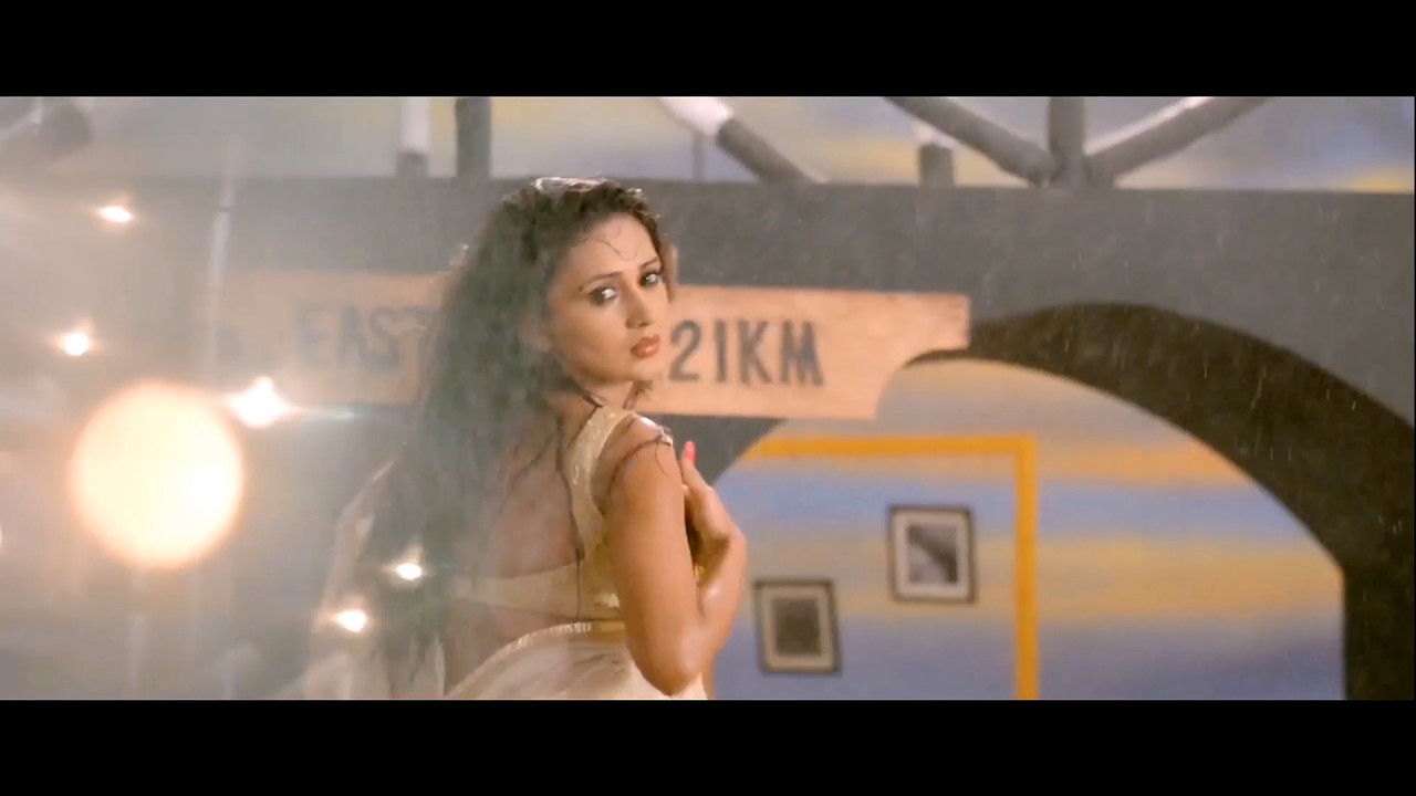 [Image: Mimi-Chakraborty-hottest-wet-saree-song-...ill036.jpg]