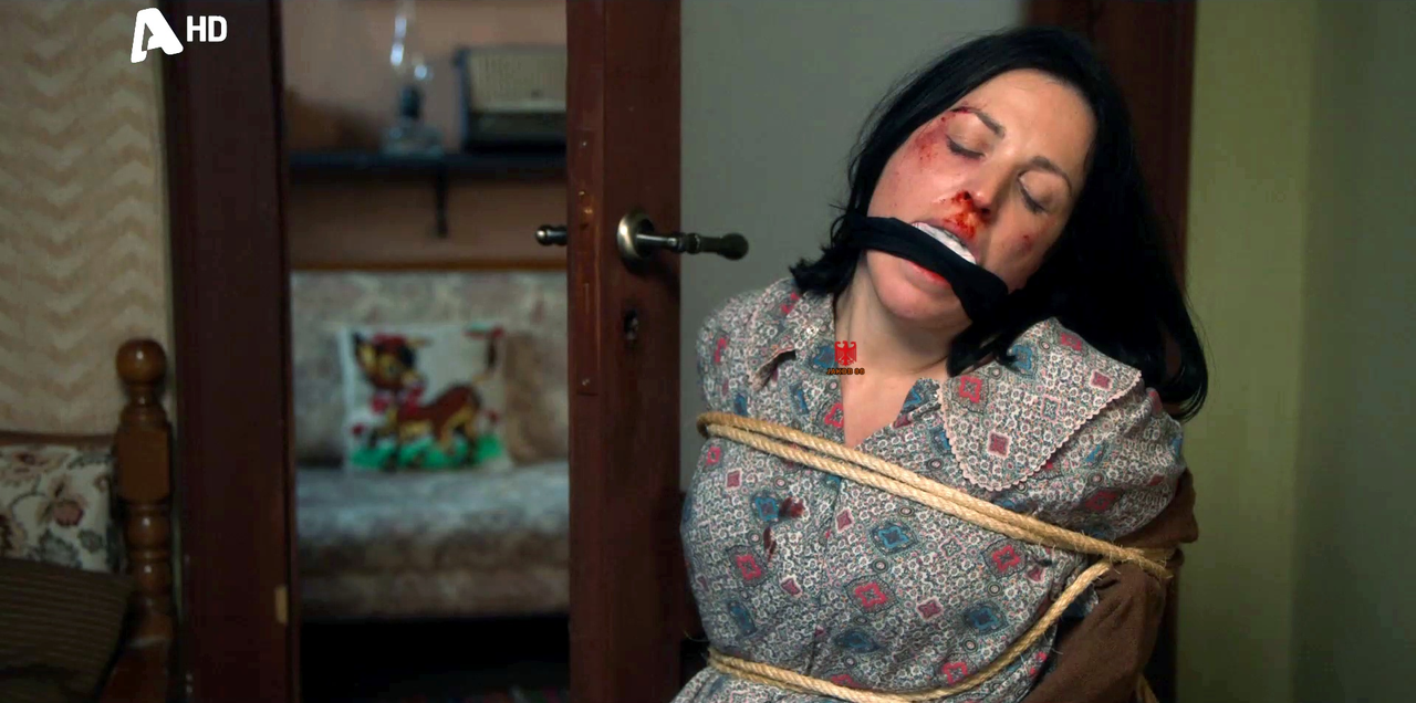 Nefeli Papaderou 18 PORTO LEONE S01EP36 38