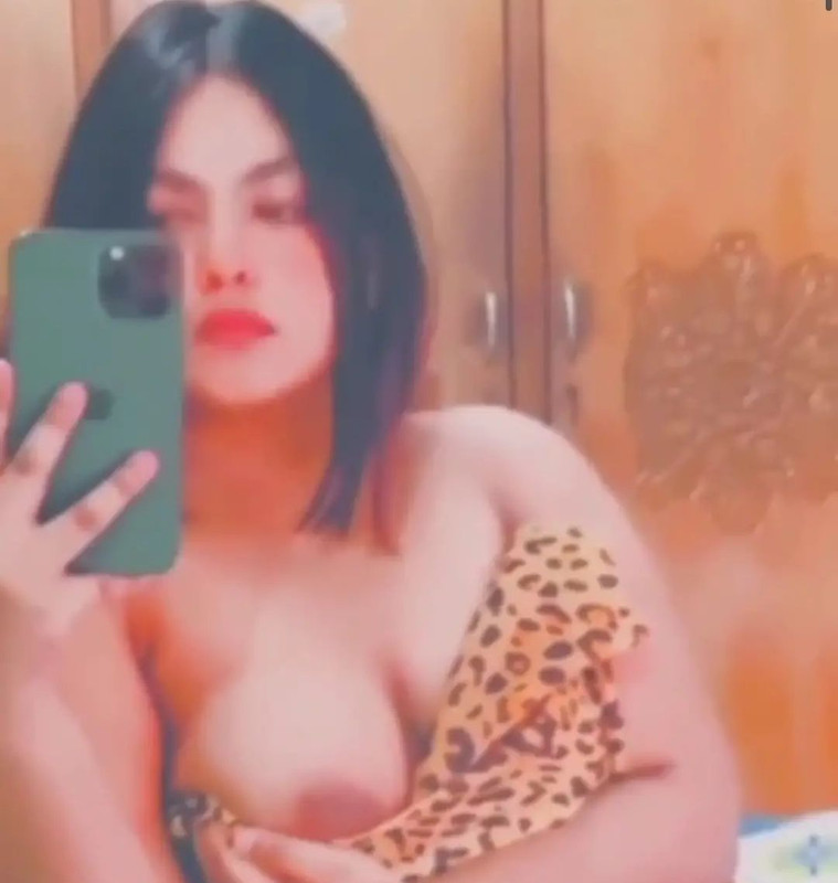 Hot beautiful snapchat girl Video Latest mms