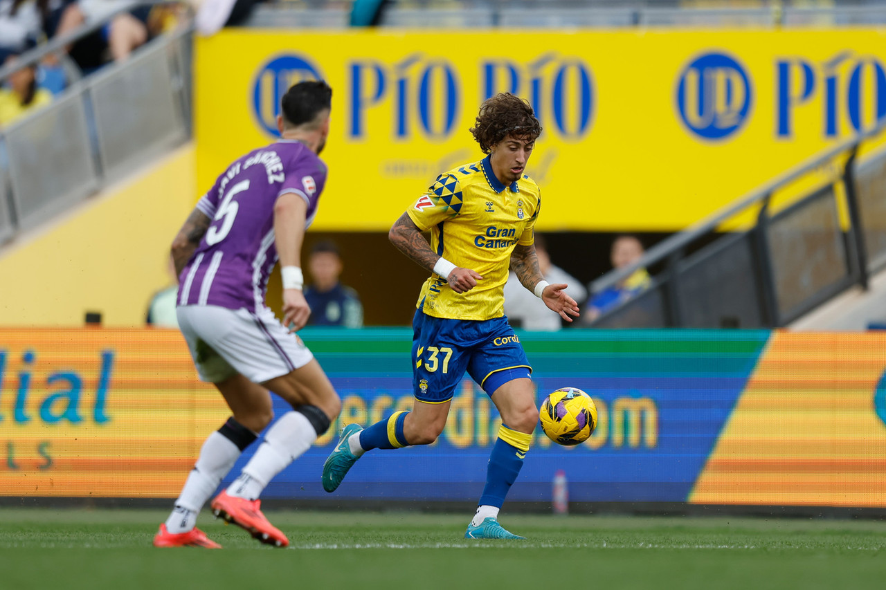 Nhận định, soi kèo Valladolid vs UD Las Palmas, 02h30 ngày 15/11