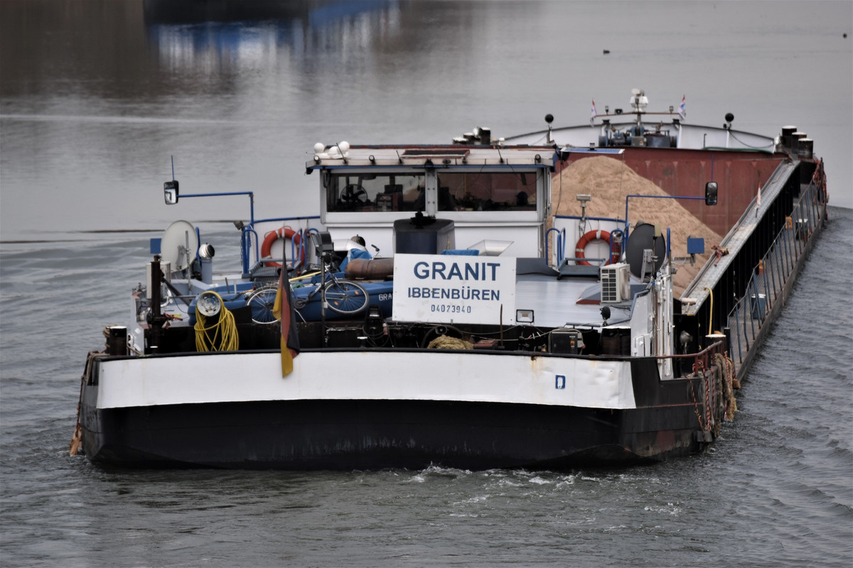 2022.03.01a1 Granit (1940x1293)