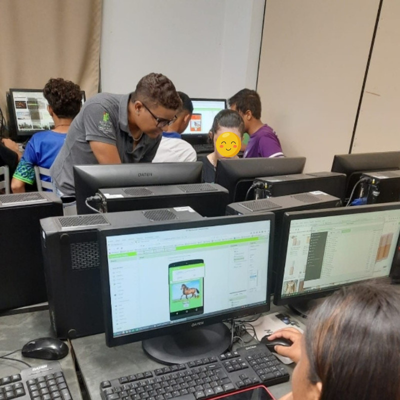 Professor Lian Ribeiro