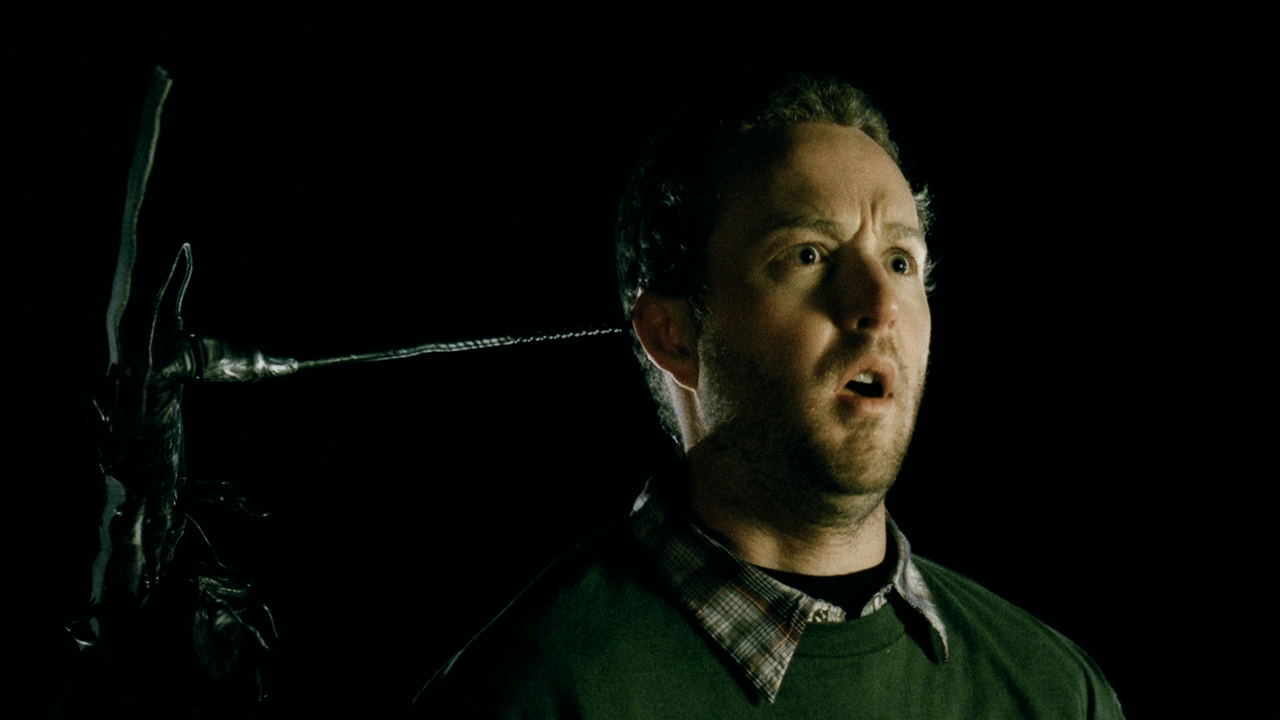 Reeker.2005.2160p.UHD.BDRemux.HDR.DTS-HD.MA.5.1.by DVT.mkv_snapshot_01.16.54_[2022.05.17_11.42.29]