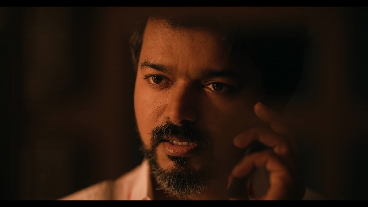 RAW-2022-Hindi-NF-WEB-DL-1080p-AV1-AAC-6ch-ESub-mkv-snapshot-01-23-32-447