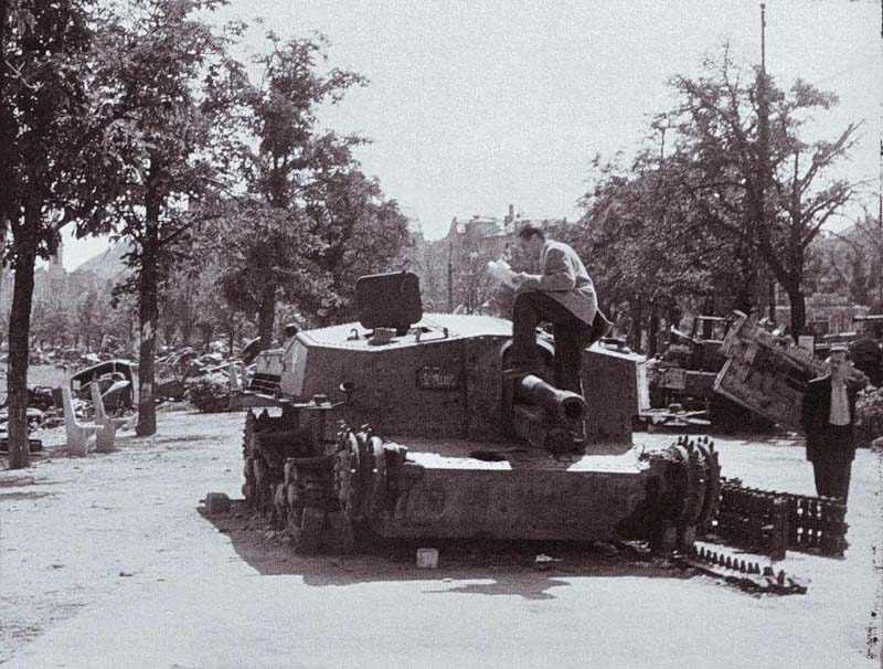 40-43M Zríníyi 1945 Budapest