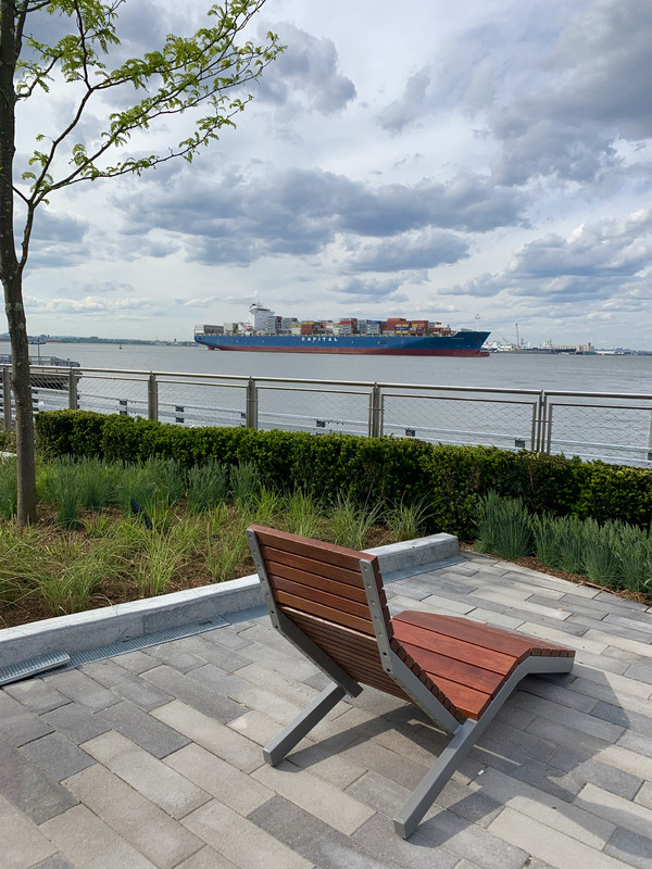 D90629BC-FFB9-468F-9E59-7163A5695F40