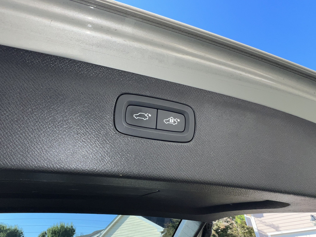 Vehicle thumbnail 12