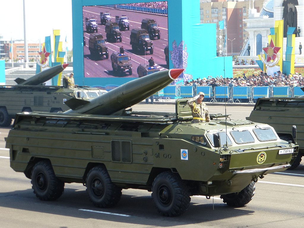 1024px-ТРК_Точка_на_военном_параде_в_Астане_7_мая_2015_года