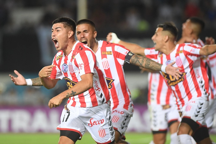 Barracas Central vs CA Huracan, 03h00 ngày 18/11