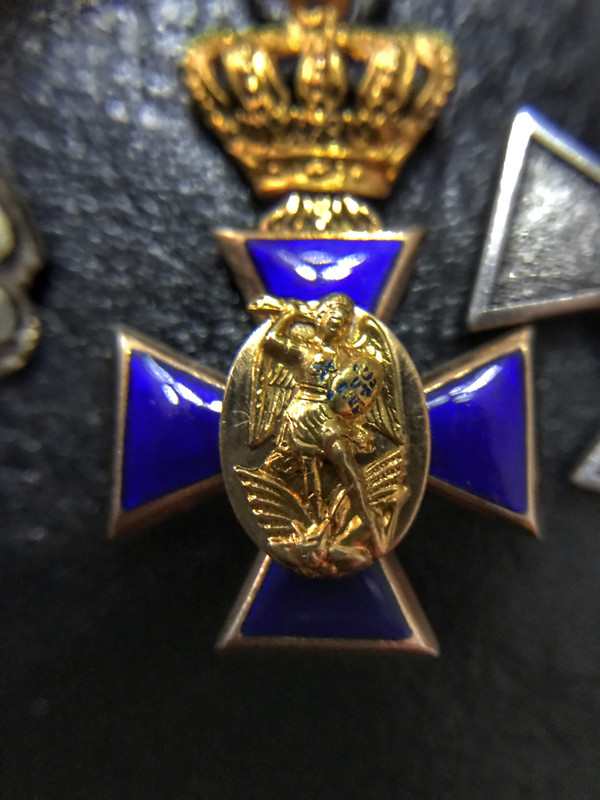 61DEB5BD-7063-4FE1-B056-5E586A913CE4