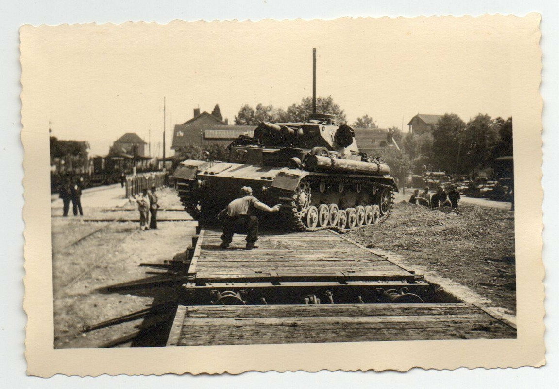 Foto Militär Wehrmacht Frankreichfeldzug Panzer Zug Verladung